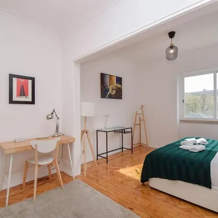 Cozy And Sunny Family *