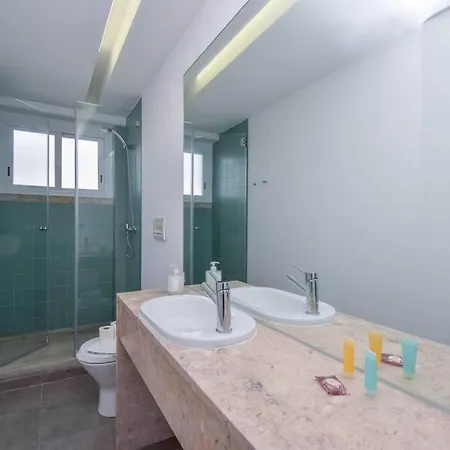 Apartman Cozy And Sunny Family