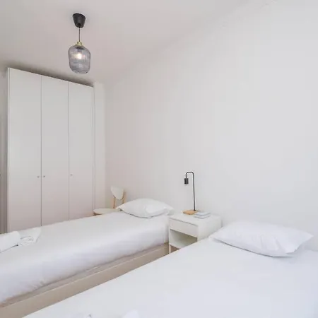 Apartman Cozy And Sunny Family